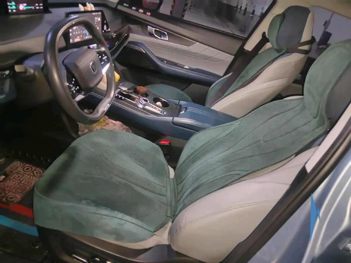 2023 ChangAn UNI-K iDD 1.5T 170HP L4 6TCT PHEV 28.39KWH,autocango,china used car exporter,china ev exporter,chinese used car exporter,chinese used ev exporter