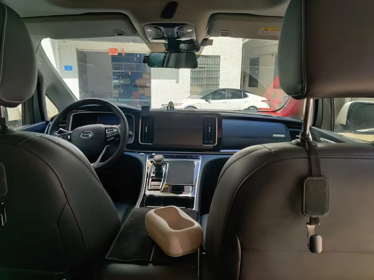 2021 GAC Trumpchi M8 2.0T 252HP L4 8AT,autocango,china used car exporter,china ev exporter,chinese used car exporter,chinese used ev exporter