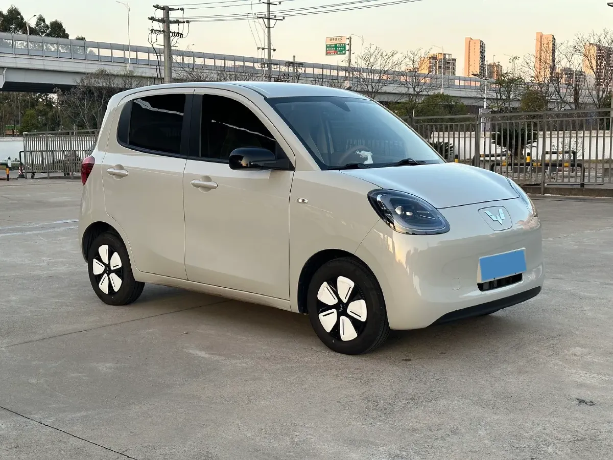 2025 WuLing HongGuang MINI EV BEV 16.2KWH,autocango,china used car exporter,china ev exporter,chinese used car exporter,chinese used ev exporter