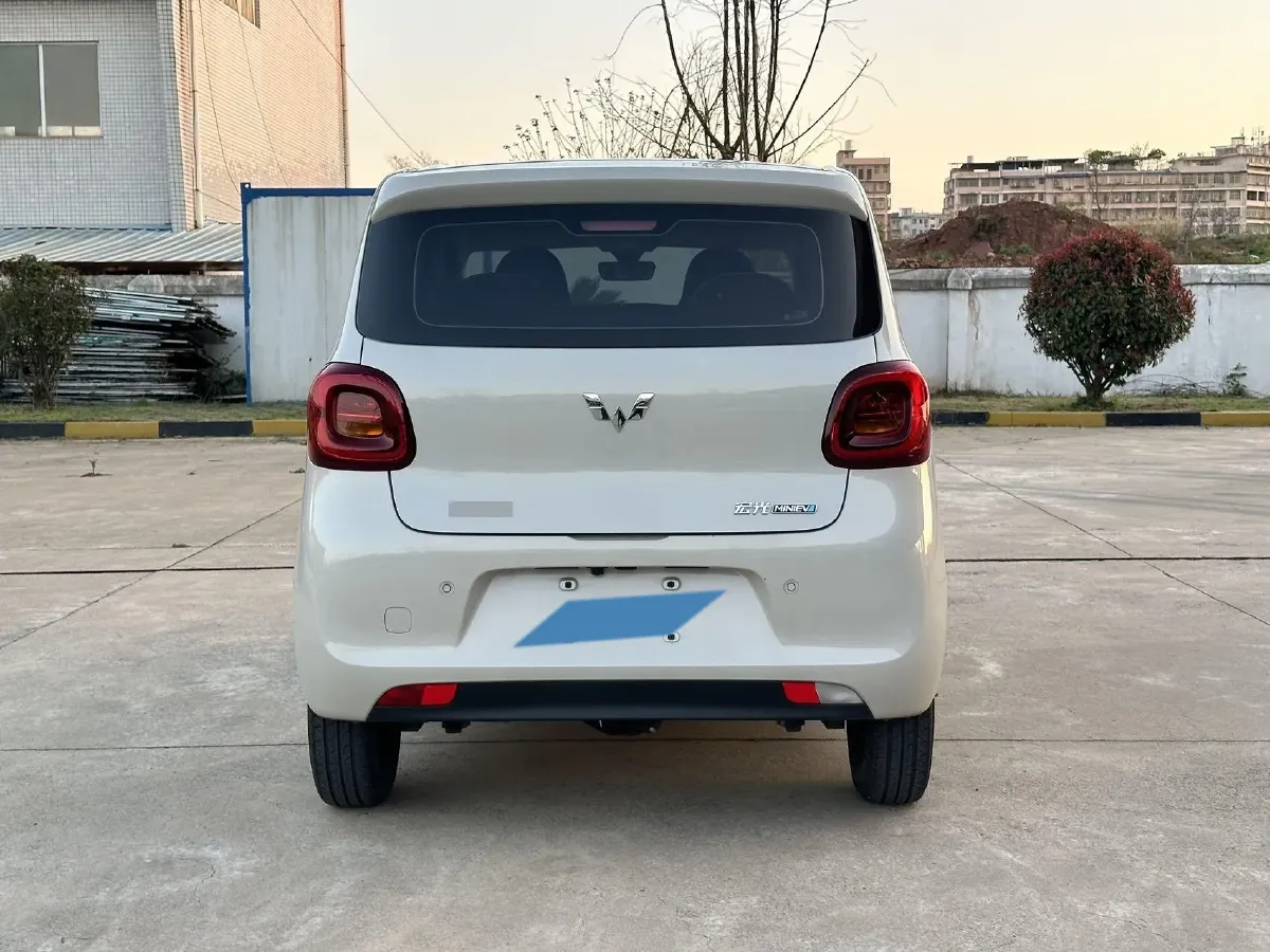 2025 WuLing HongGuang MINI EV BEV 16.2KWH,autocango,china used car exporter,china ev exporter,chinese used car exporter,chinese used ev exporter