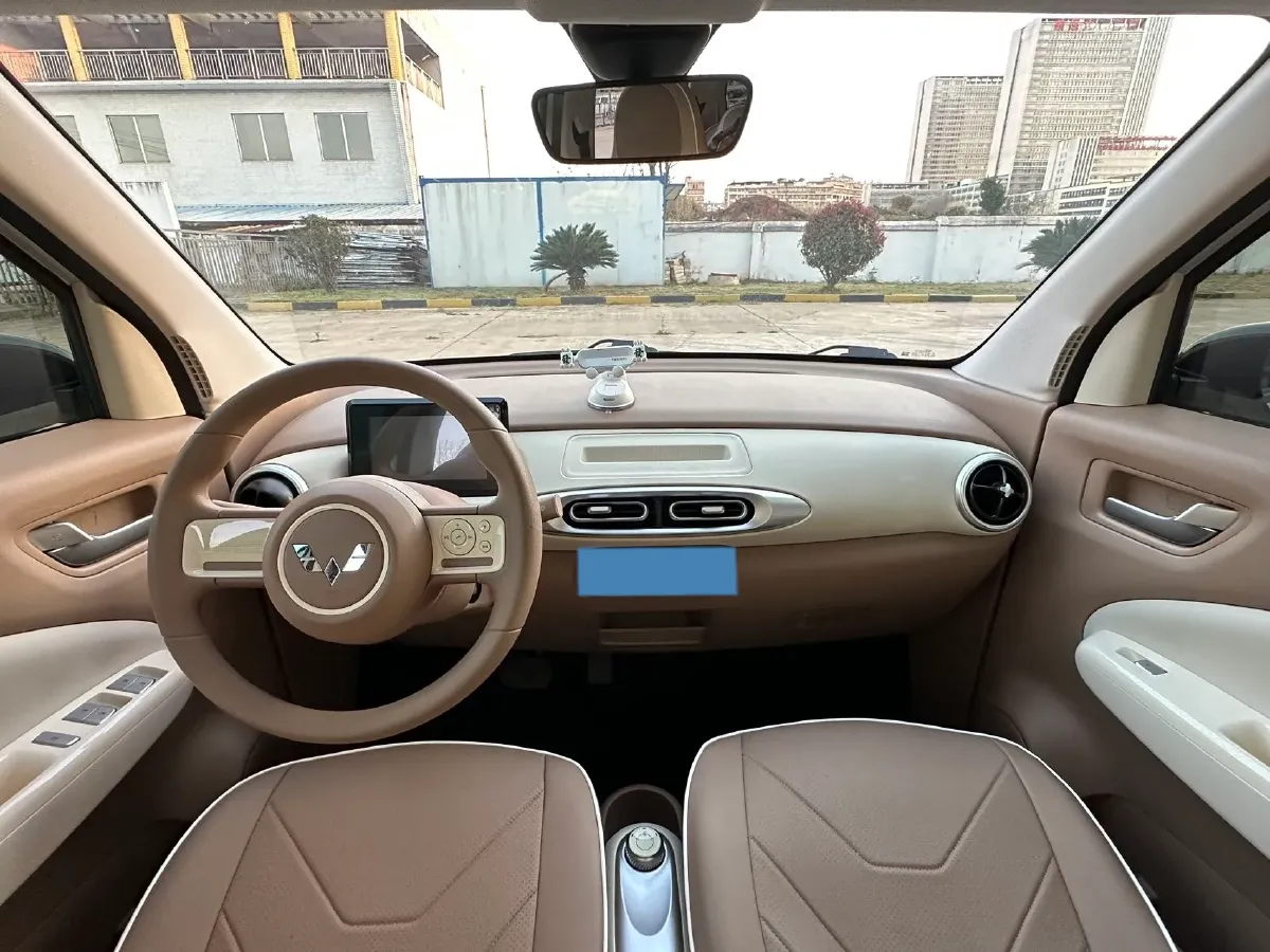 2025 WuLing HongGuang MINI EV BEV 16.2KWH,autocango,china used car exporter,china ev exporter,chinese used car exporter,chinese used ev exporter