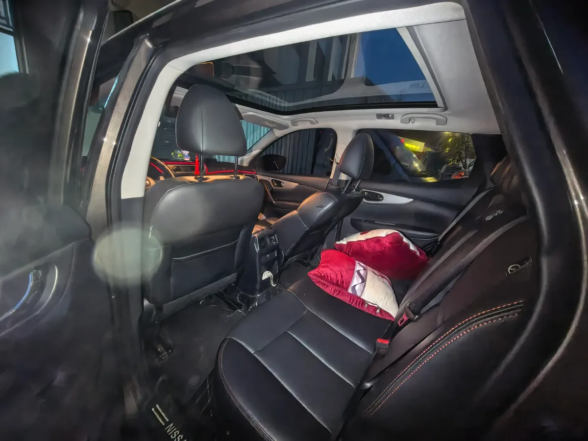 2021 Nissan Qashqai 2.0L 151HP L4 CVT,autocango,china used car exporter,china ev exporter,chinese used car exporter,chinese used ev exporter