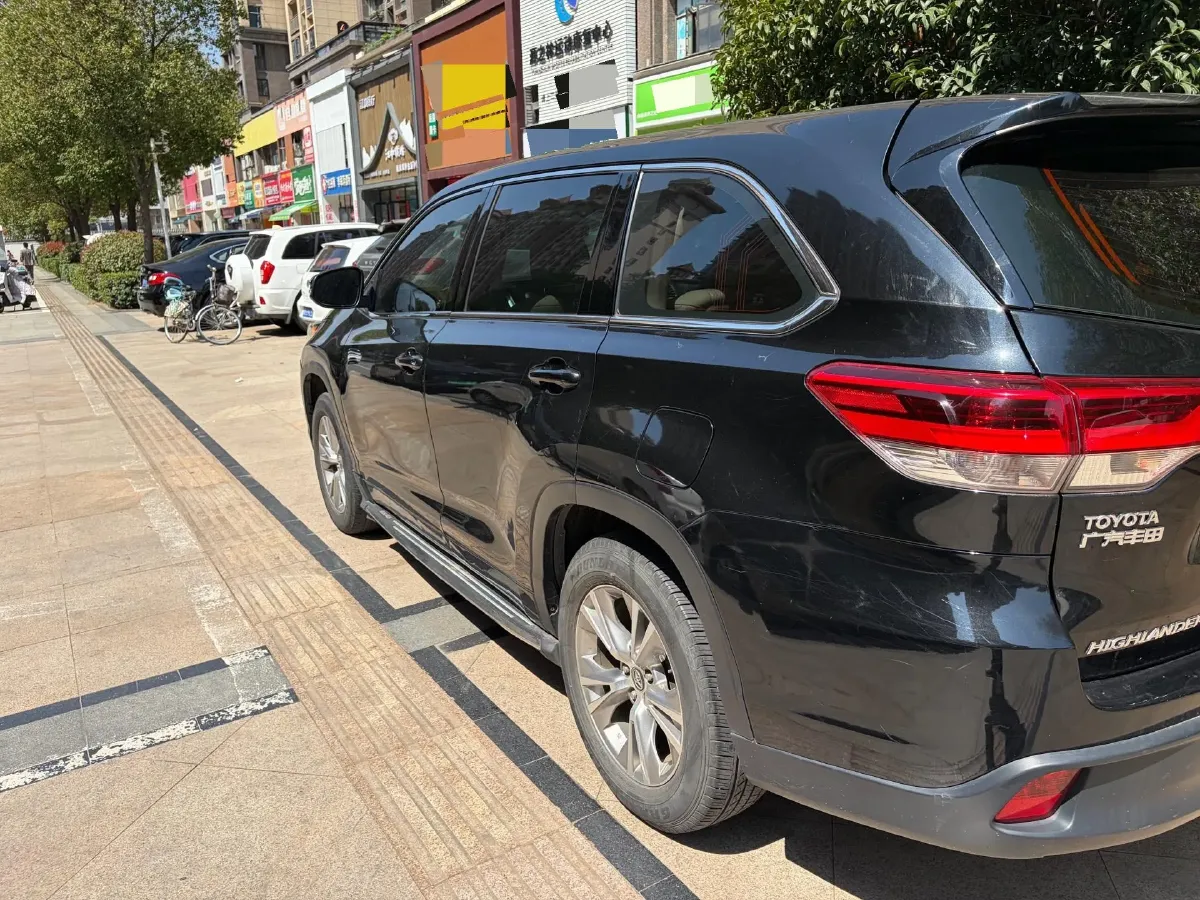 2018 Toyota Highlander 2.0T 220HP L4 6AT,autocango,china used car exporter,china ev exporter,chinese used car exporter,chinese used ev exporter