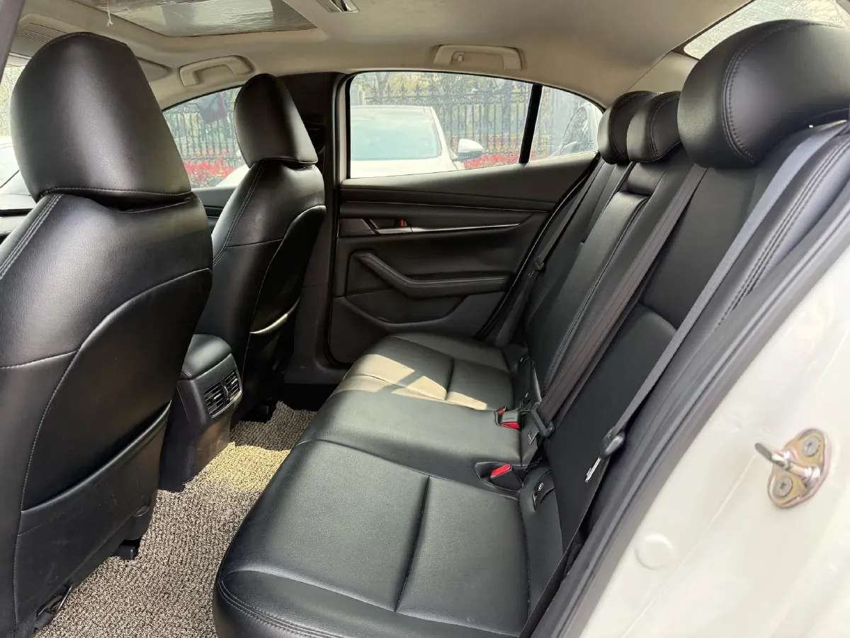 2020 Mazda 3 Axela 1.5L 117HP L4 6AT,autocango,china used car exporter,china ev exporter,chinese used car exporter,chinese used ev exporter