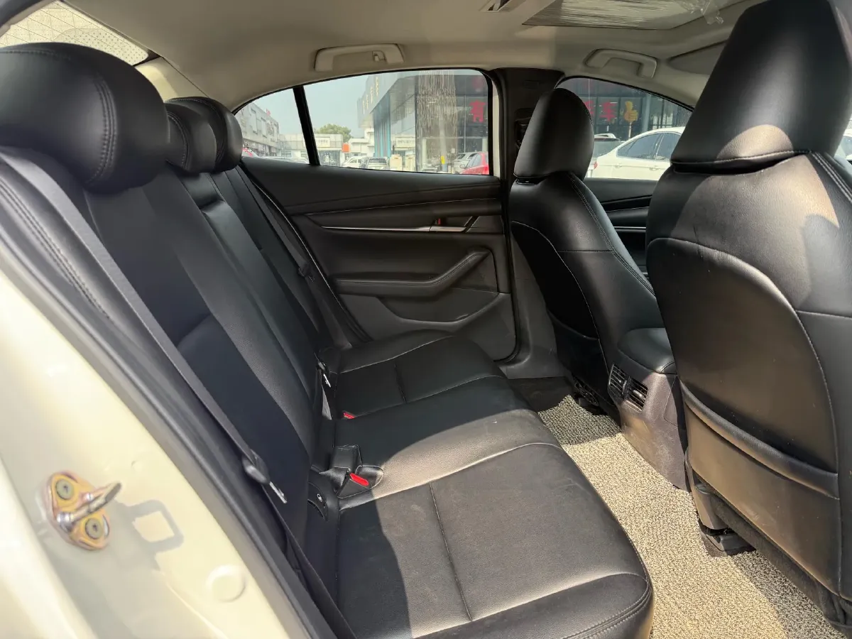 2020 Mazda 3 Axela 1.5L 117HP L4 6AT,autocango,china used car exporter,china ev exporter,chinese used car exporter,chinese used ev exporter