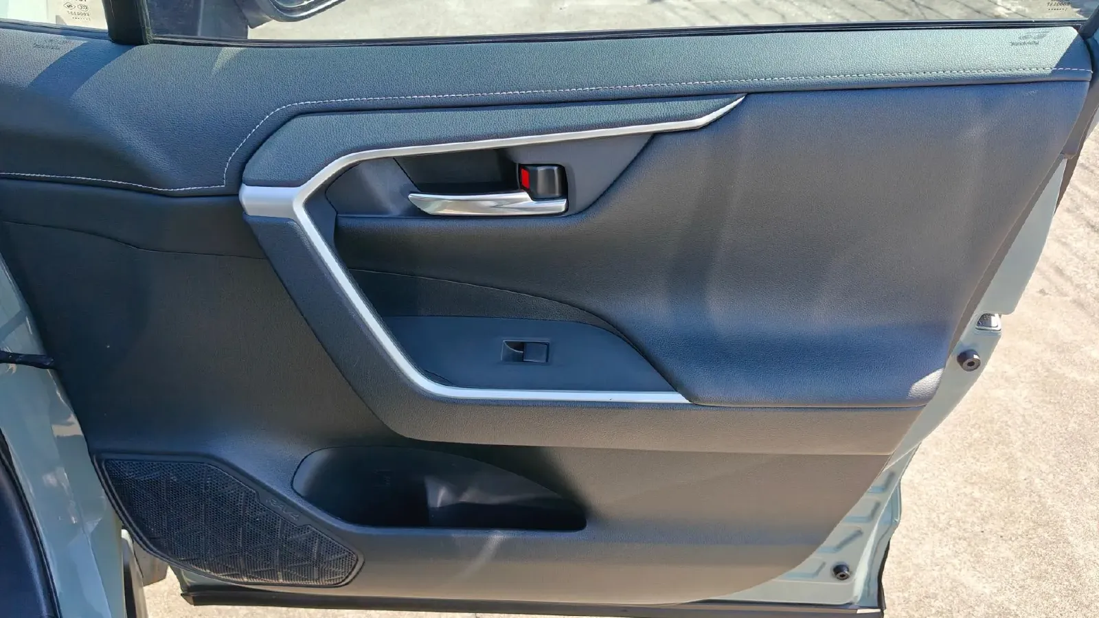 2021 Toyota RAV4 2.0L 171HP L4 CVT,autocango,china used car exporter,china ev exporter,chinese used car exporter,chinese used ev exporter