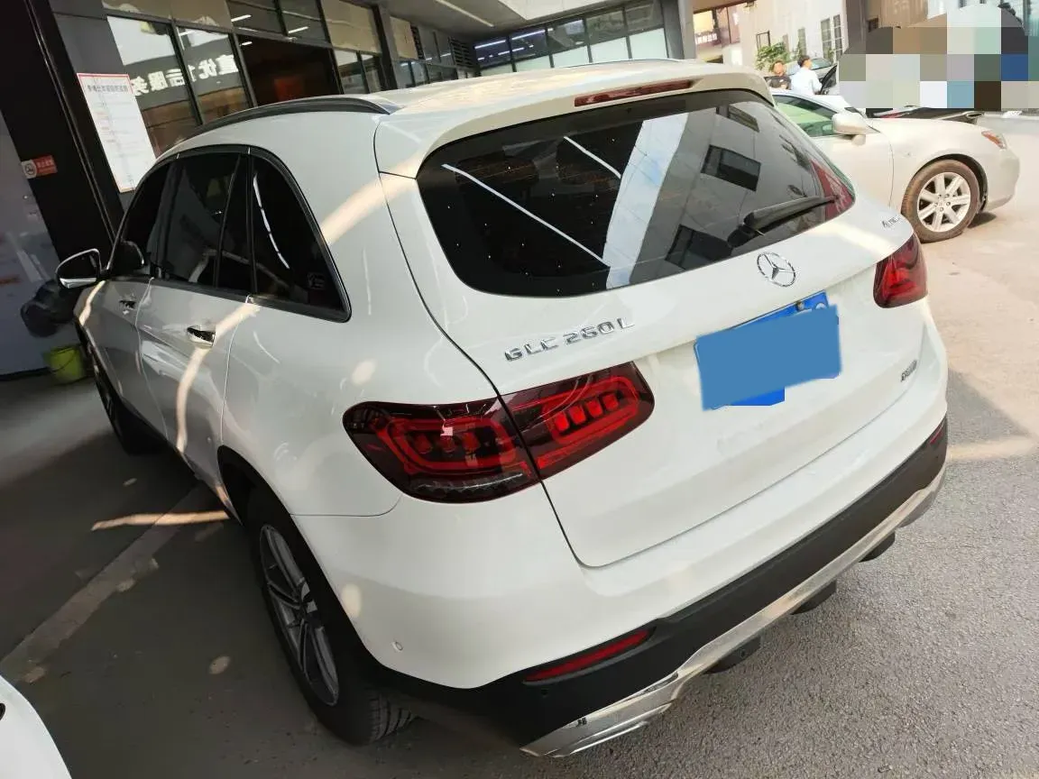 2022 Mercedes-Benz GLC Class 2.0T 197HP L4 9AT,autocango,china used car exporter,china ev exporter,chinese used car exporter,chinese used ev exporter