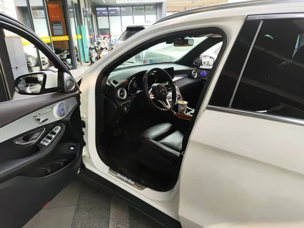 2022 Mercedes-Benz GLC Class 2.0T 197HP L4 9AT,autocango,china used car exporter,china ev exporter,chinese used car exporter,chinese used ev exporter