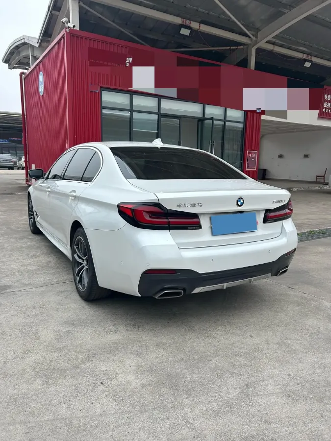 2021 BMW 5 Series 2.0T 184HP L4 8AT,autocango,china used car exporter,china ev exporter,chinese used car exporter,chinese used ev exporter