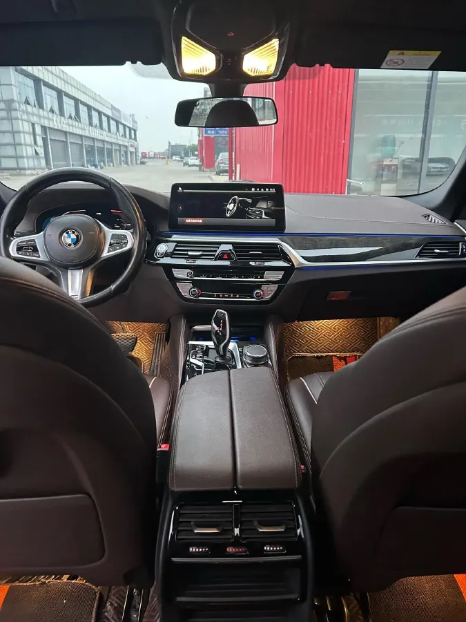 2021 BMW 5 Series 2.0T 184HP L4 8AT,autocango,china used car exporter,china ev exporter,chinese used car exporter,chinese used ev exporter