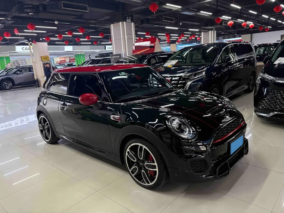 2021 MINI JCW 2.0T 231HP L4 8AT,autocango,china used car exporter,china ev exporter,chinese used car exporter,chinese used ev exporter