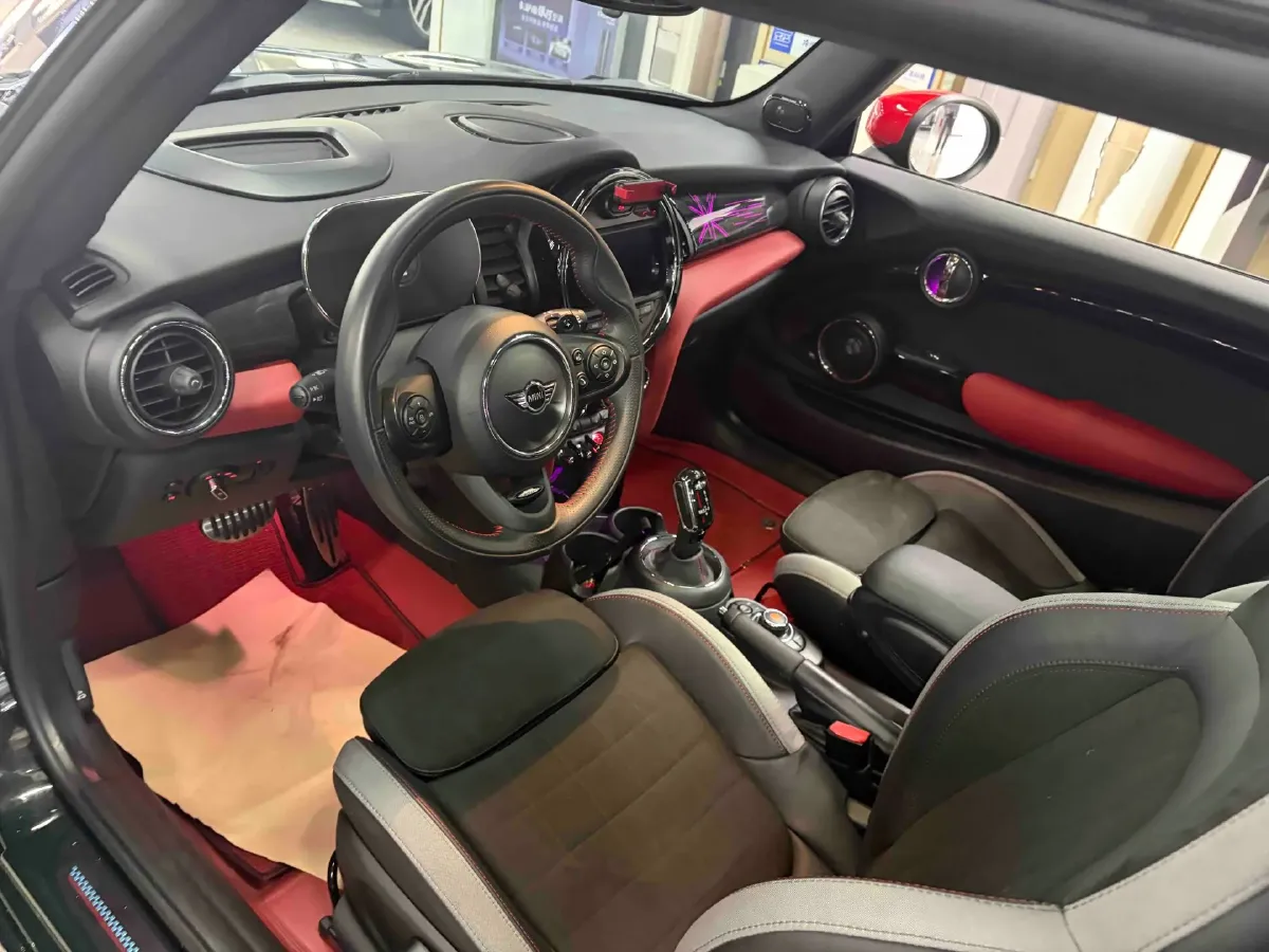 2021 MINI JCW 2.0T 231HP L4 8AT,autocango,china used car exporter,china ev exporter,chinese used car exporter,chinese used ev exporter