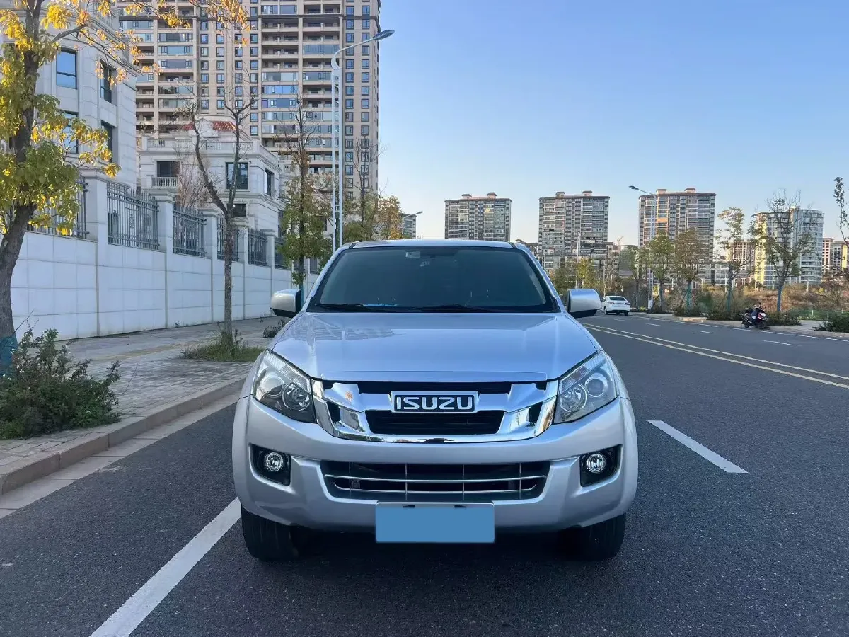 2020 Isuzu LingTuo 2.5T 150HP L4 6MT,autocango,china used car exporter,china ev exporter,chinese used car exporter,chinese used ev exporter