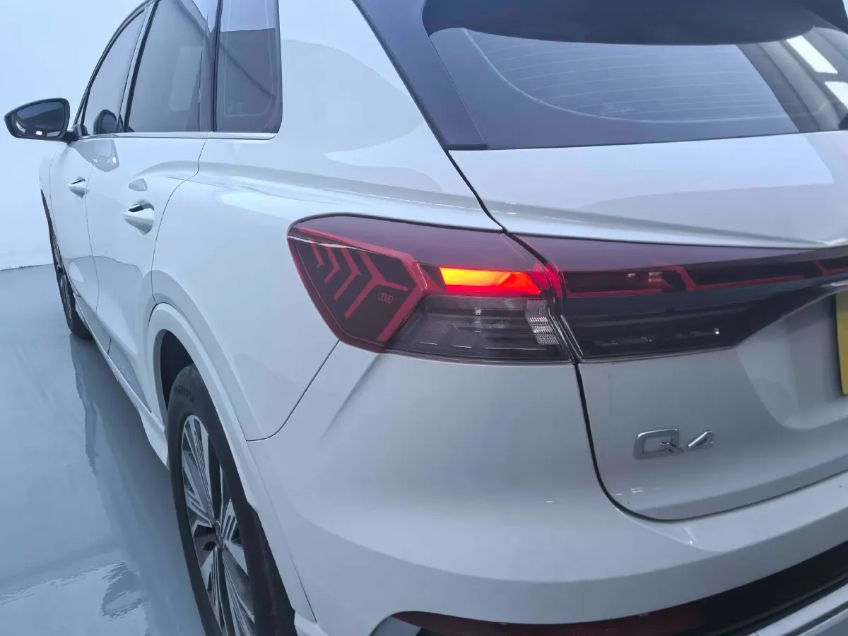 2023 Audi Q4 e-tron BEV 84.8KWH,autocango,china used car exporter,china ev exporter,chinese used car exporter,chinese used ev exporter