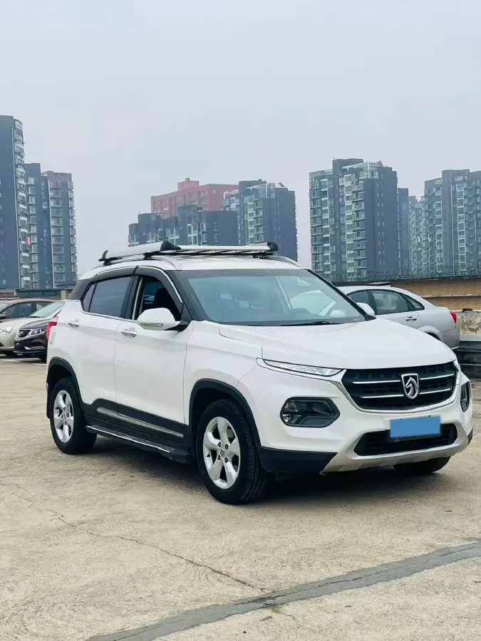 2017 HaiMa S5 Young Edition 1.6L 122HP L4 5MT,autocango,china used car exporter,china ev exporter,chinese used car exporter,chinese used ev exporter