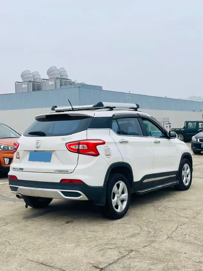 2017 HaiMa S5 Young Edition 1.6L 122HP L4 5MT,autocango,china used car exporter,china ev exporter,chinese used car exporter,chinese used ev exporter