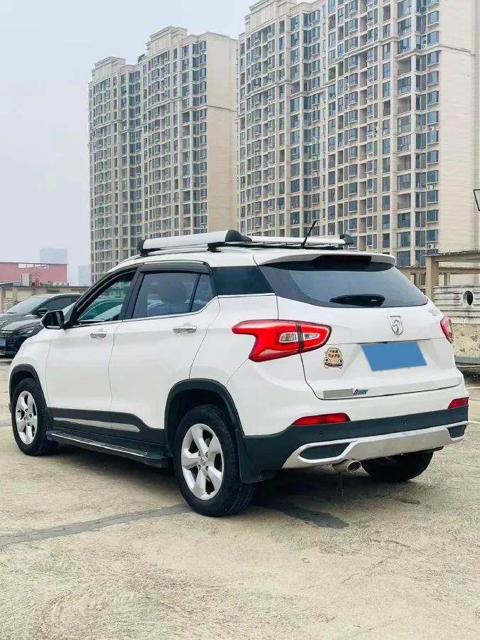 2017 HaiMa S5 Young Edition 1.6L 122HP L4 5MT,autocango,china used car exporter,china ev exporter,chinese used car exporter,chinese used ev exporter