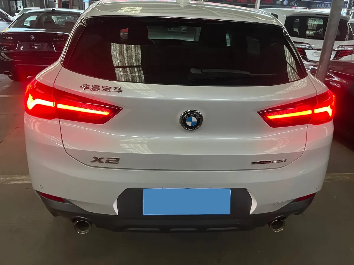 2022 BMW X2 2.0T 192HP L4 7DCT,autocango,china used car exporter,china ev exporter,chinese used car exporter,chinese used ev exporter
