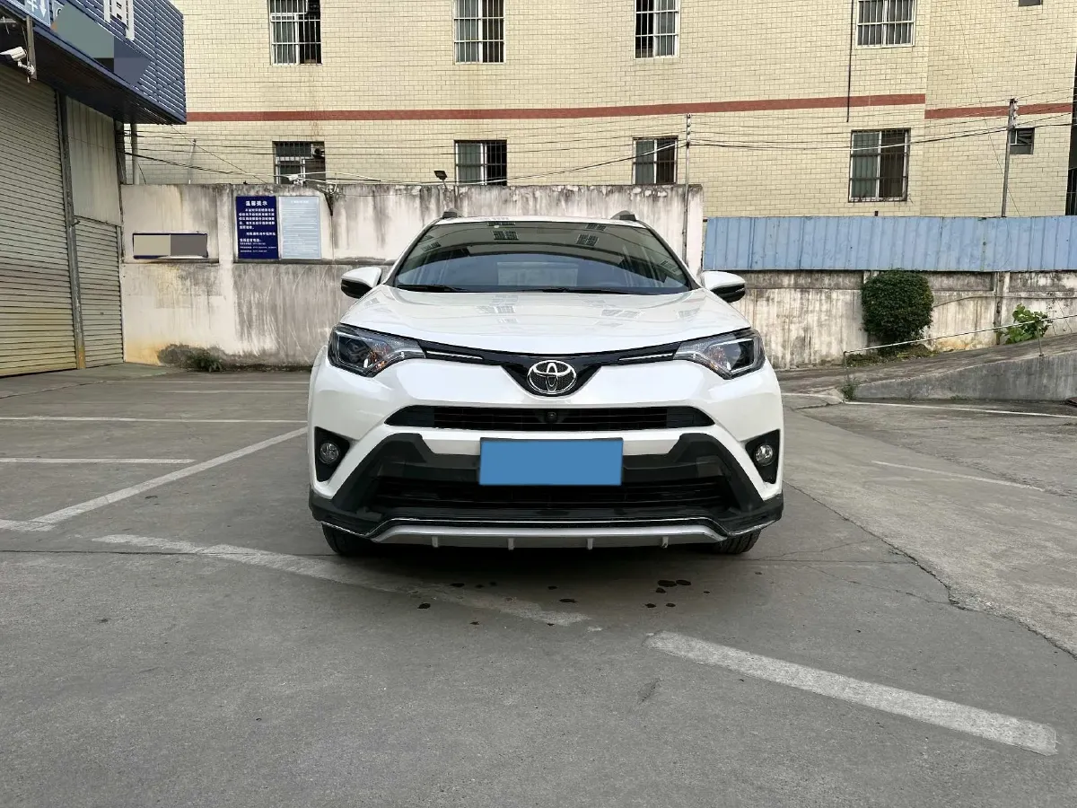 2019 Toyota RAV4 2.0L 151HP L4 CVT,autocango,china used car exporter,china ev exporter,chinese used car exporter,chinese used ev exporter