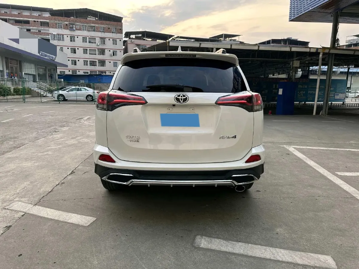 2019 Toyota RAV4 2.0L 151HP L4 CVT,autocango,china used car exporter,china ev exporter,chinese used car exporter,chinese used ev exporter