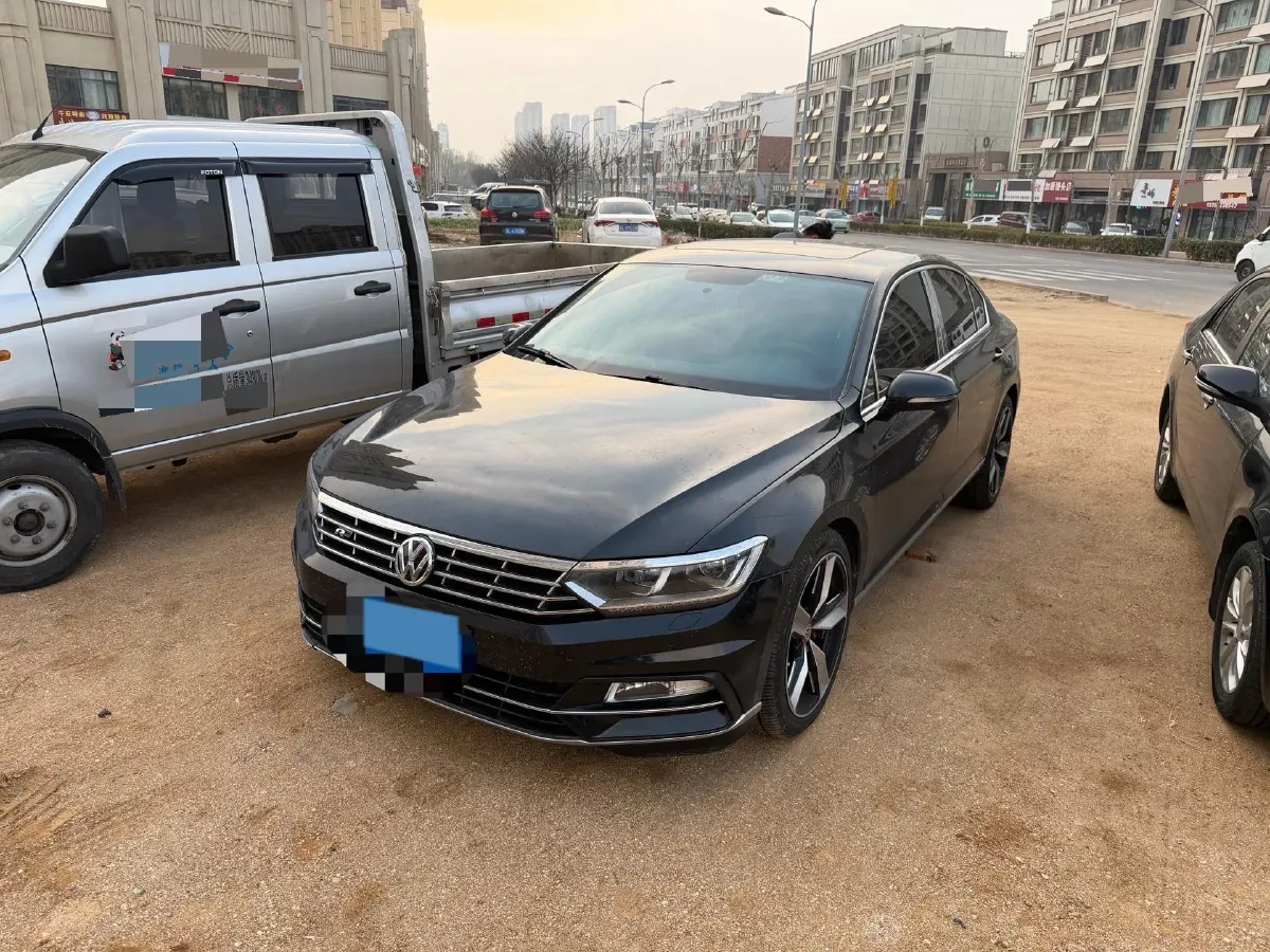 2019 Volkswagen Magotan 2.0T 186HP L4 7DCT,autocango,china used car exporter,china ev exporter,chinese used car exporter,chinese used ev exporter