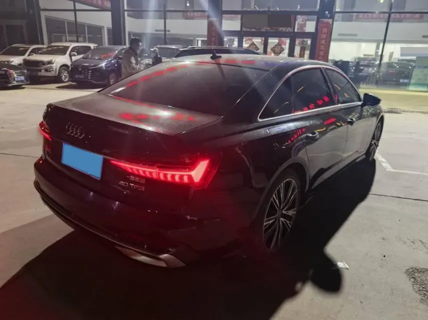 2022 Audi A6L 2.0T 190HP L4 7DCT,autocango,china used car exporter,china ev exporter,chinese used car exporter,chinese used ev exporter