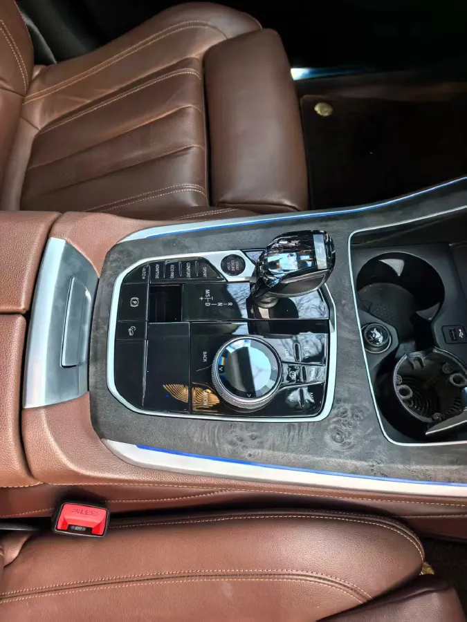 2021 BMW X5 2.0T 265HP L4 8AT,autocango,china used car exporter,china ev exporter,chinese used car exporter,chinese used ev exporter