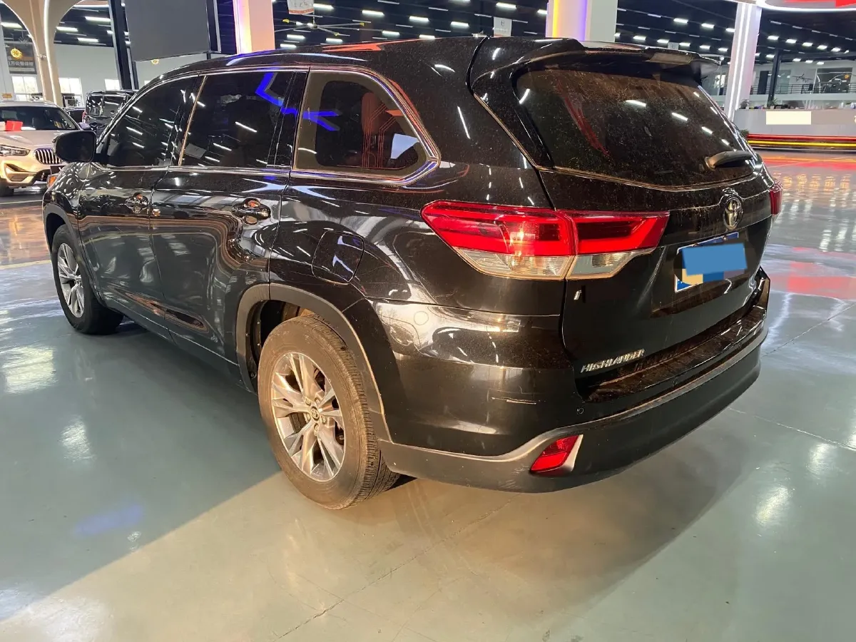 2021 Toyota Highlander 2.0T 220HP L4 6AT,autocango,china used car exporter,china ev exporter,chinese used car exporter,chinese used ev exporter