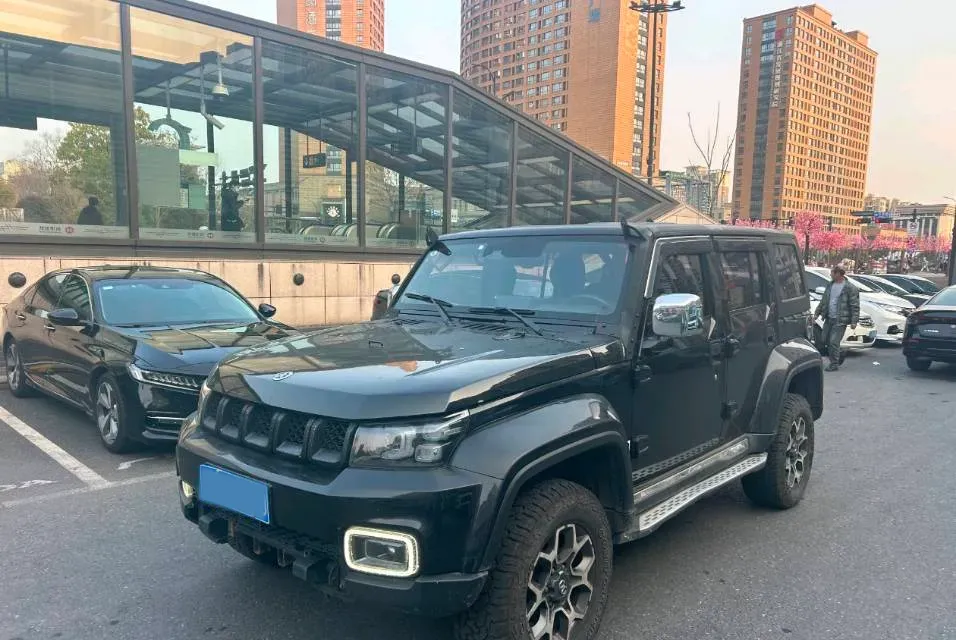 2018 Beijing BJ40 2.3T 250HP L4 6AT,autocango,china used car exporter,china ev exporter,chinese used car exporter,chinese used ev exporter