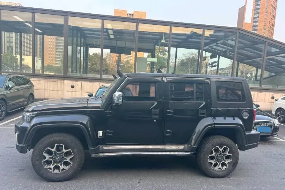 2018 Beijing BJ40 2.3T 250HP L4 6AT,autocango,china used car exporter,china ev exporter,chinese used car exporter,chinese used ev exporter