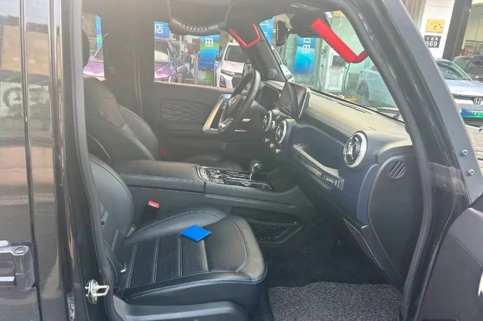 2018 Beijing BJ40 2.3T 250HP L4 6AT,autocango,china used car exporter,china ev exporter,chinese used car exporter,chinese used ev exporter