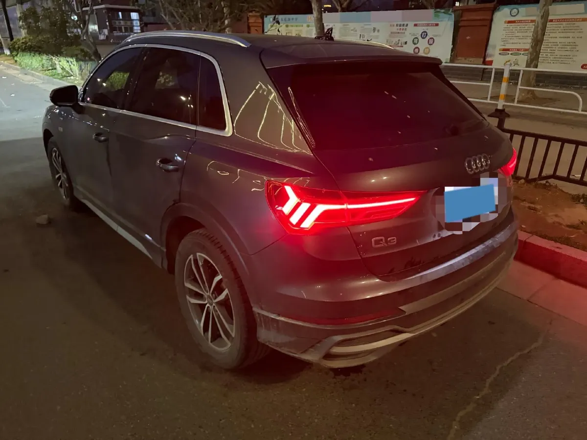 2022 Audi Q3 1.4T 150HP L4 7DCT,autocango,china used car exporter,china ev exporter,chinese used car exporter,chinese used ev exporter