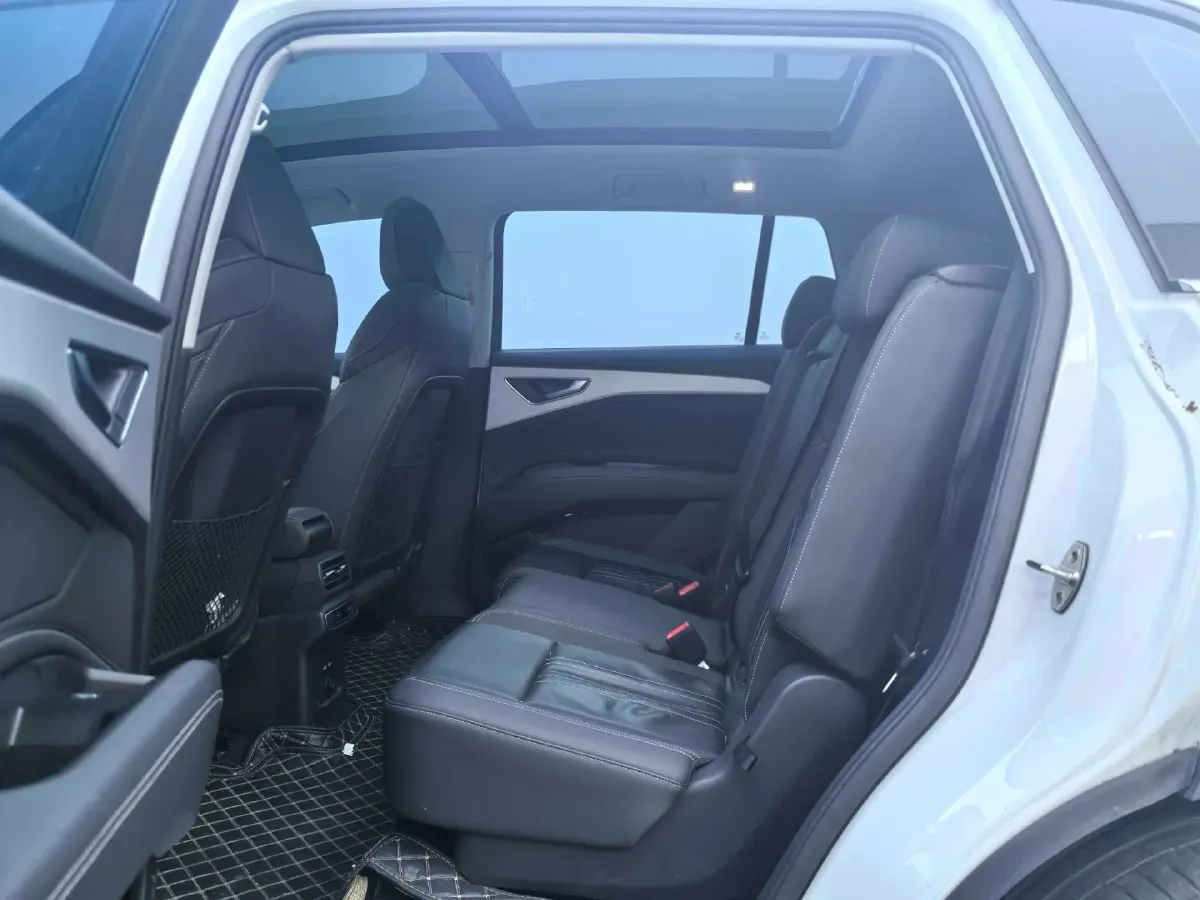 2023 Audi Q5 e-tron BEV 83.4KWH,autocango,china used car exporter,china ev exporter,chinese used car exporter,chinese used ev exporter