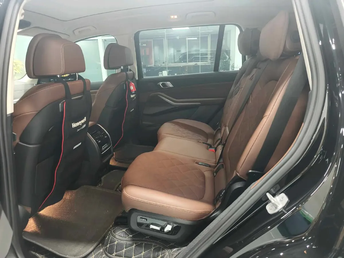 2022 BMW X7 3.0T 340HP L6 8AT,autocango,china used car exporter,china ev exporter,chinese used car exporter,chinese used ev exporter