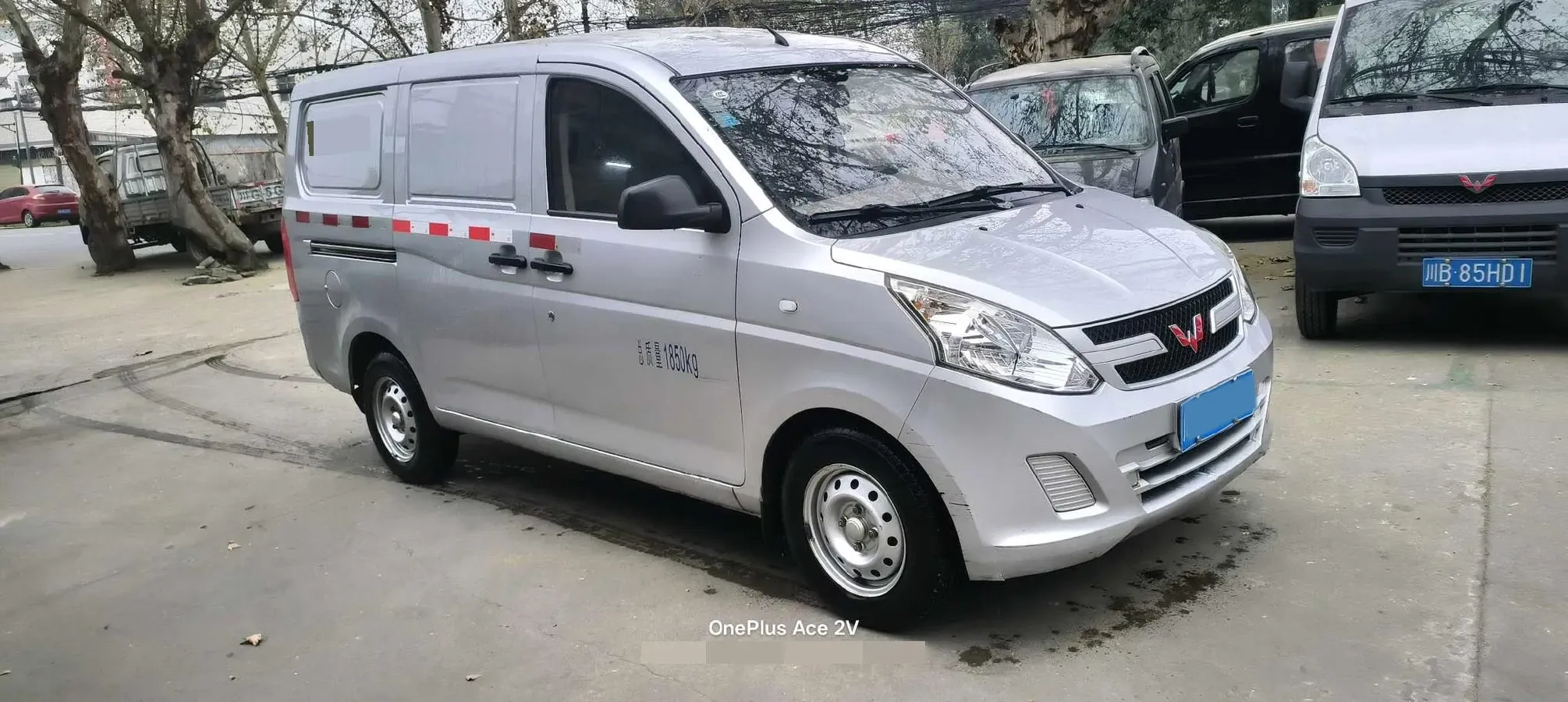 2019 WuLing RongGuang V 1.5L 99HP L4 6MT,autocango,china used car exporter,china ev exporter,chinese used car exporter,chinese used ev exporter