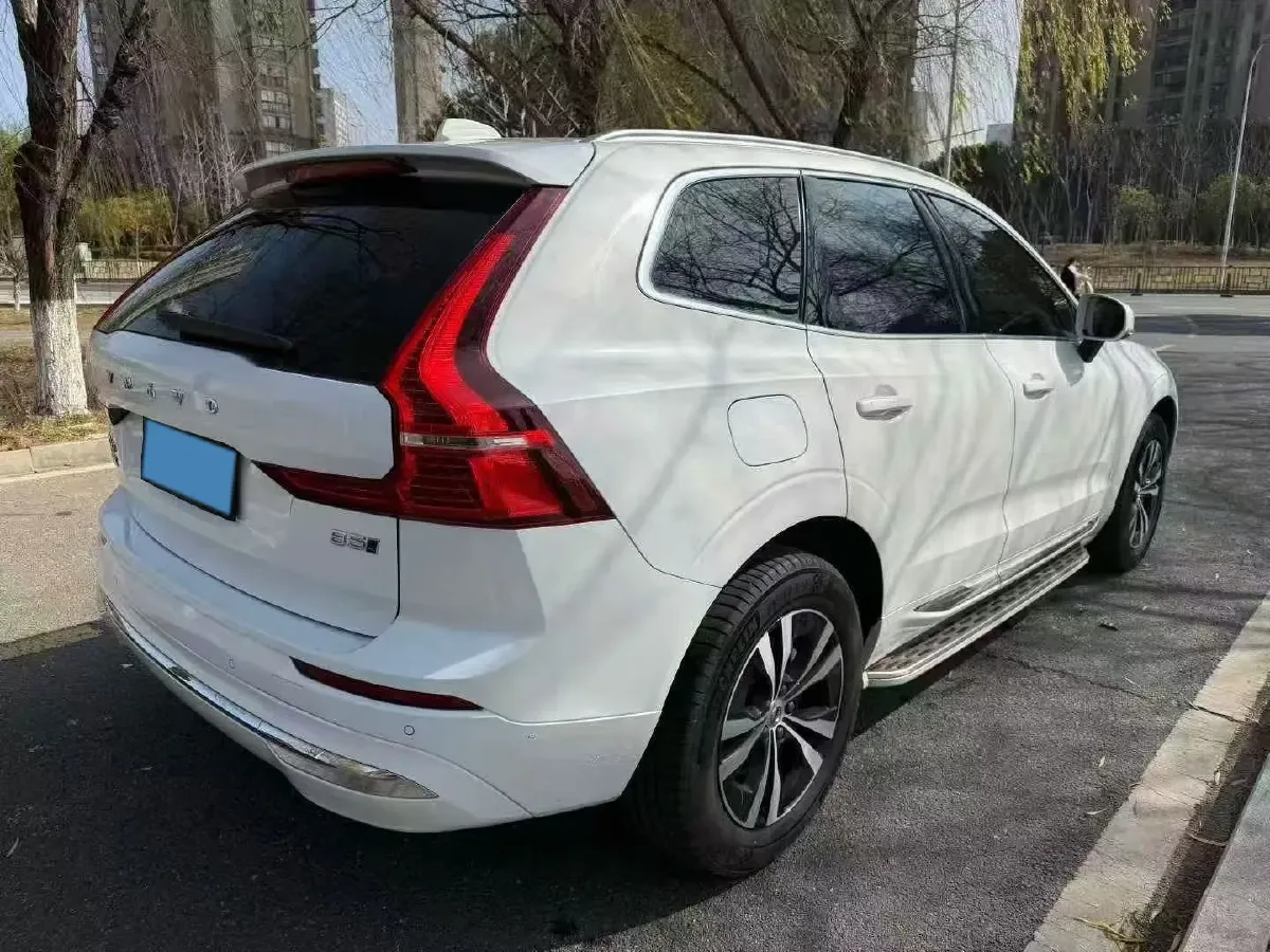 2023 Volvo XC60 2.0T 250HP L4 8AT,autocango,china used car exporter,china ev exporter,chinese used car exporter,chinese used ev exporter