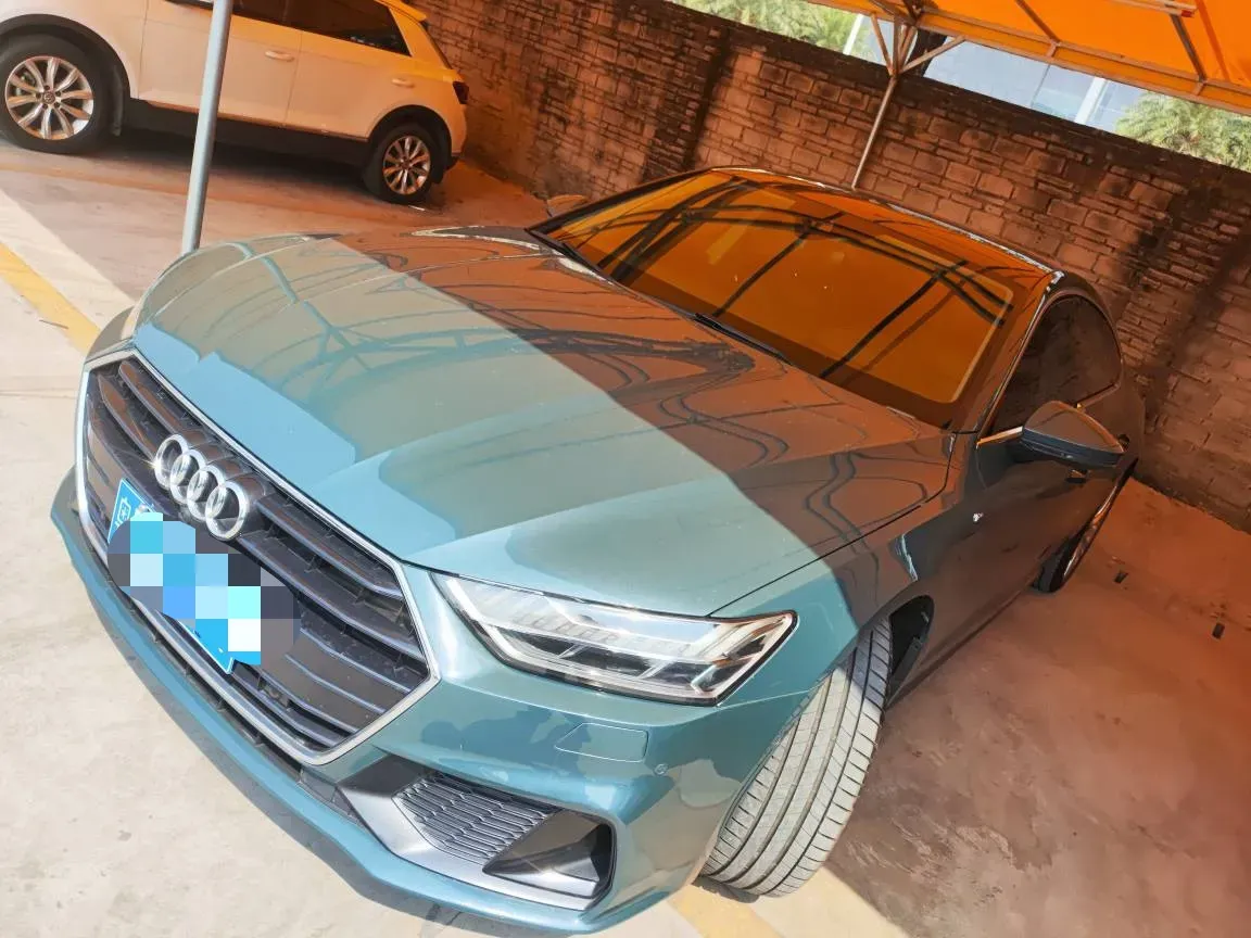 2021 Audi A7 2.0T 245HP L4 7DCT,autocango,china used car exporter,china ev exporter,chinese used car exporter,chinese used ev exporter
