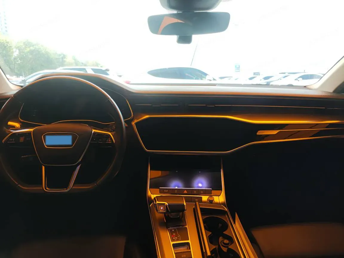 2021 Audi A7 2.0T 245HP L4 7DCT,autocango,china used car exporter,china ev exporter,chinese used car exporter,chinese used ev exporter