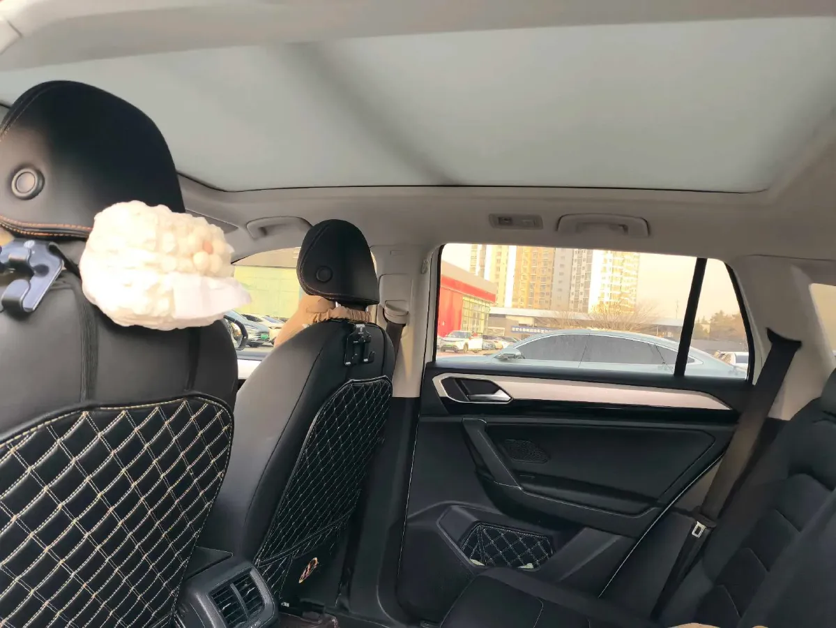 2021 Volkswagen Tayron 2.0T 186HP L4 7DCT,autocango,china used car exporter,china ev exporter,chinese used car exporter,chinese used ev exporter