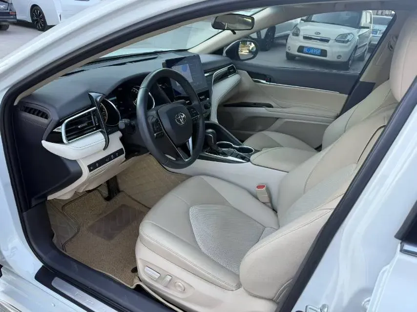 2023 Toyota Camry 2.0L 177HP L4 CVT,autocango,china used car exporter,china ev exporter,chinese used car exporter,chinese used ev exporter