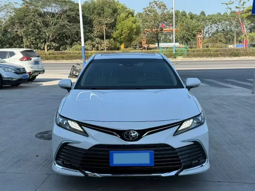 2023 Toyota Camry 2.0L 177HP L4 CVT,autocango,china used car exporter,china ev exporter,chinese used car exporter,chinese used ev exporter