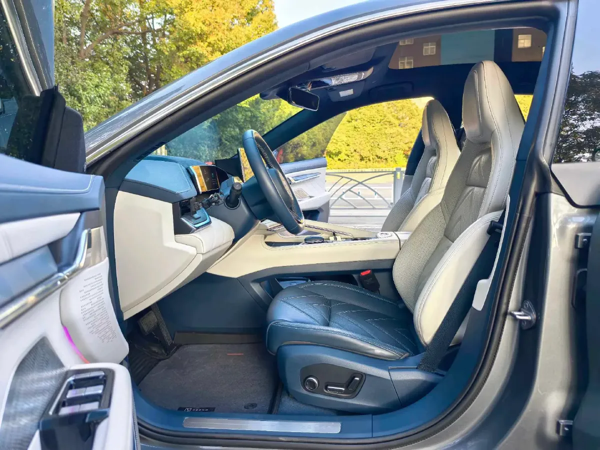 2023 Zeekr 001 BEV 100KWH,autocango,china used car exporter,china ev exporter,chinese used car exporter,chinese used ev exporter