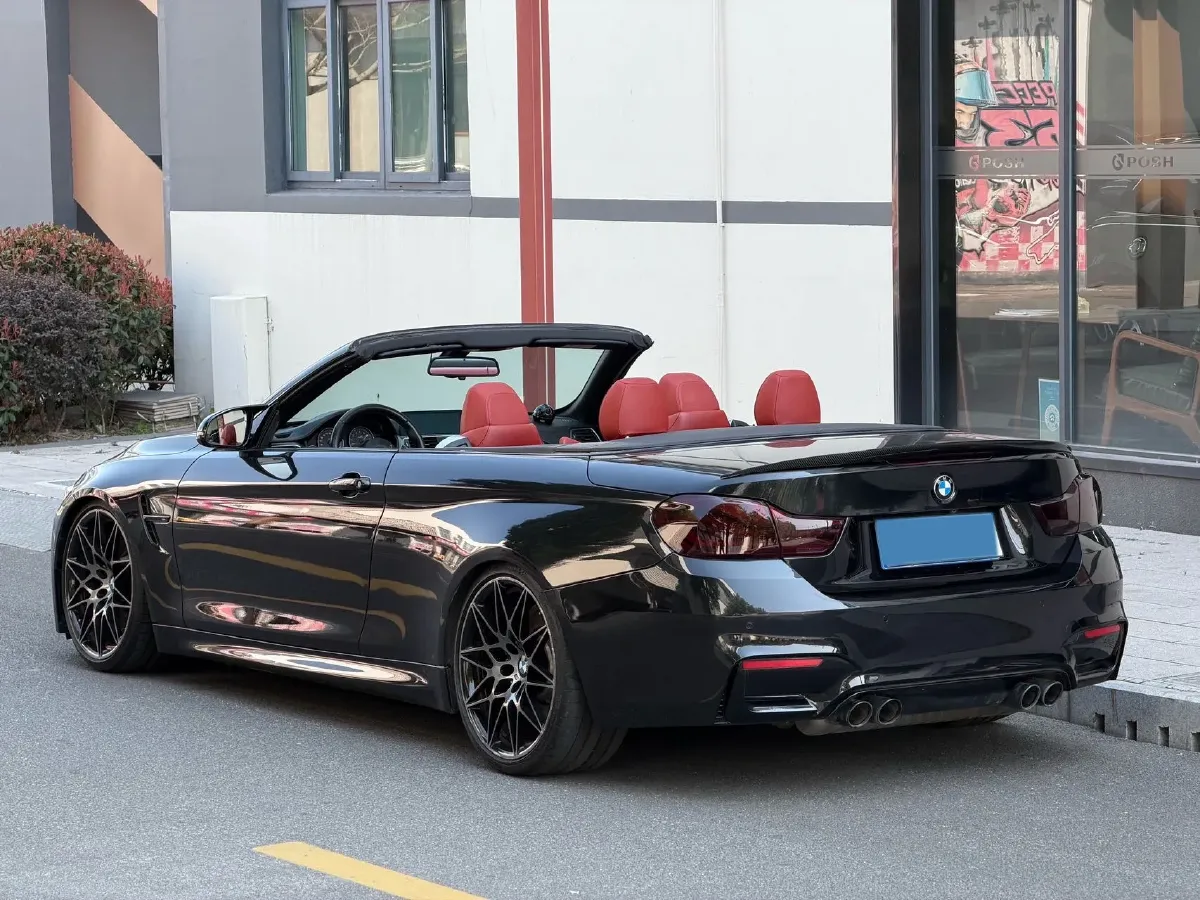 2019 BMW M4 3.0T 450HP L6 7DCT,autocango,china used car exporter,china ev exporter,chinese used car exporter,chinese used ev exporter