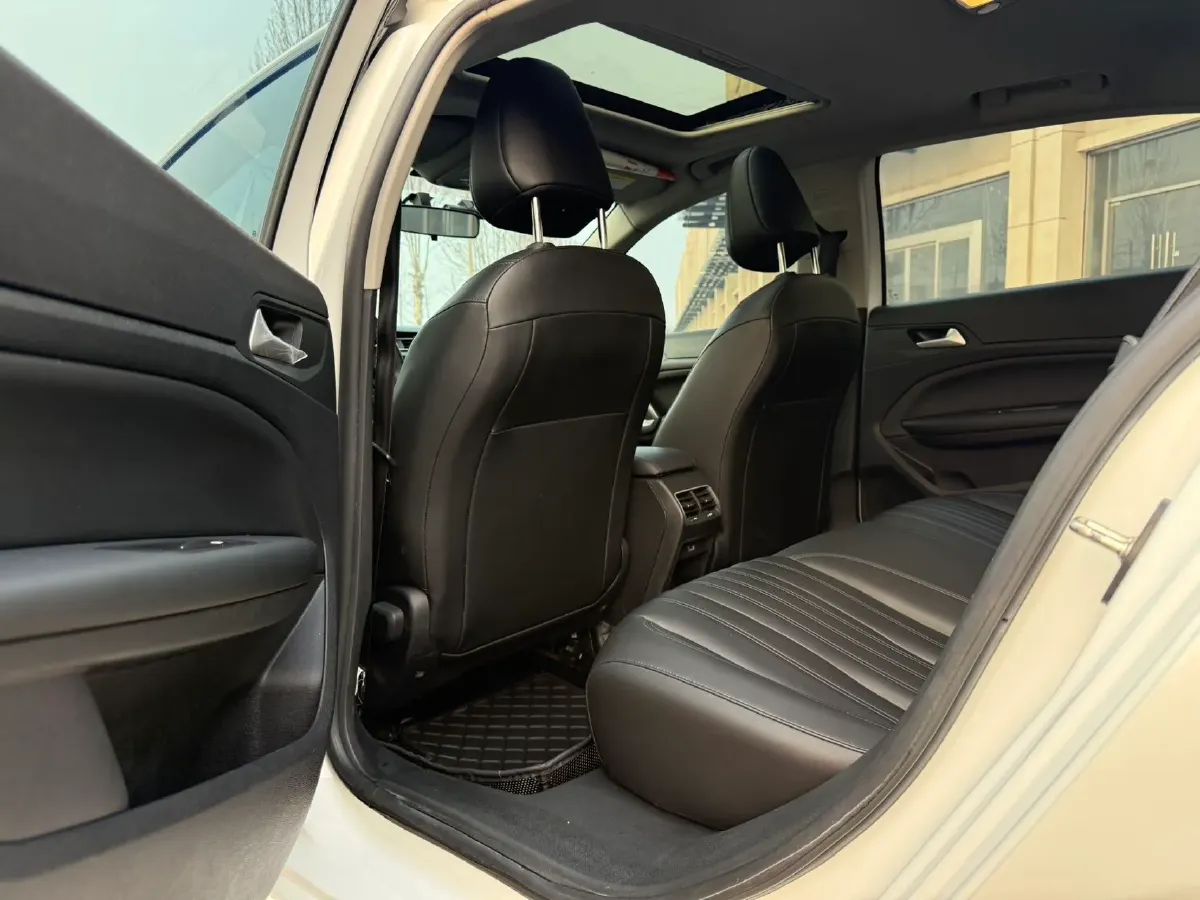 2019 Peugeot 408 1.6T 170HP L4 6AT,autocango,china used car exporter,china ev exporter,chinese used car exporter,chinese used ev exporter