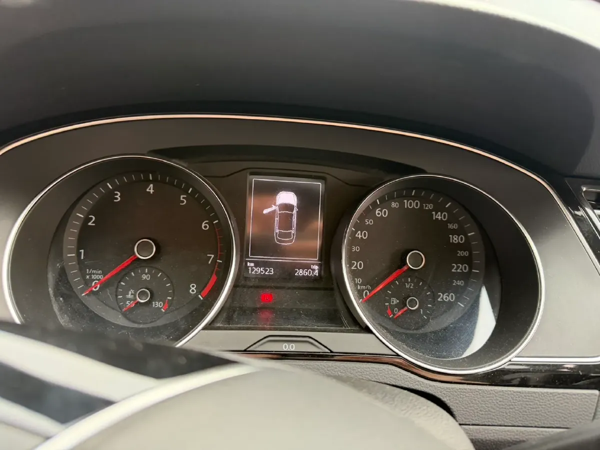 2019 Volkswagen Magotan 2.0T 186HP L4 7DCT,autocango,china used car exporter,china ev exporter,chinese used car exporter,chinese used ev exporter