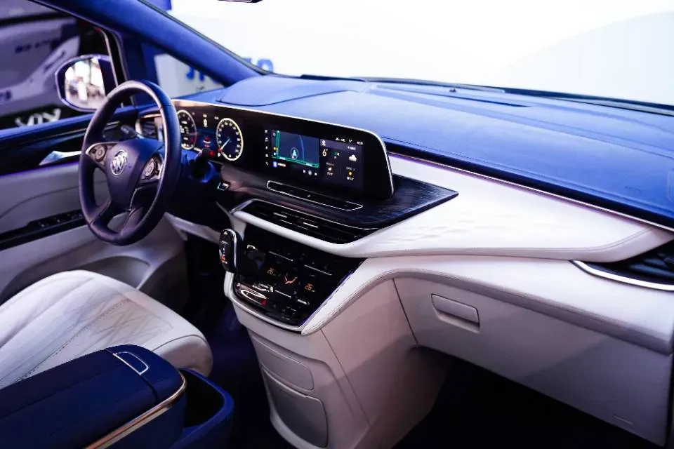 2022 Buick GL8 2.0T 237HP L4 9AT,autocango,china used car exporter,china ev exporter,chinese used car exporter,chinese used ev exporter