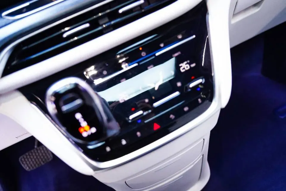 2022 Buick GL8 2.0T 237HP L4 9AT,autocango,china used car exporter,china ev exporter,chinese used car exporter,chinese used ev exporter