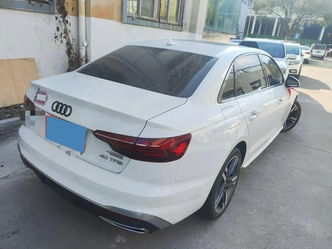 2020 Audi A4L 2.0T 190HP L4 7DCT,autocango,china used car exporter,china ev exporter,chinese used car exporter,chinese used ev exporter