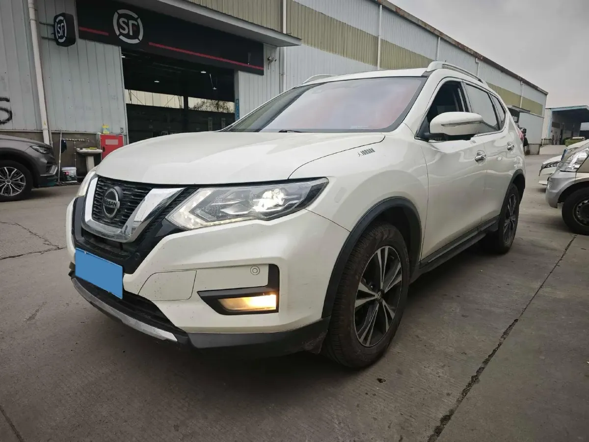 2021 Nissan X-Trail 2.5L 181HP L4 CVT,autocango,china used car exporter,china ev exporter,chinese used car exporter,chinese used ev exporter