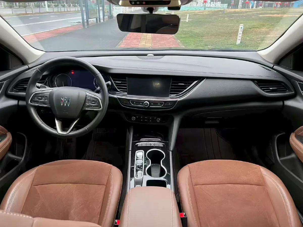 2024 Buick Regal 2.0T 237HP L4 9AT,autocango,china used car exporter,china ev exporter,chinese used car exporter,chinese used ev exporter